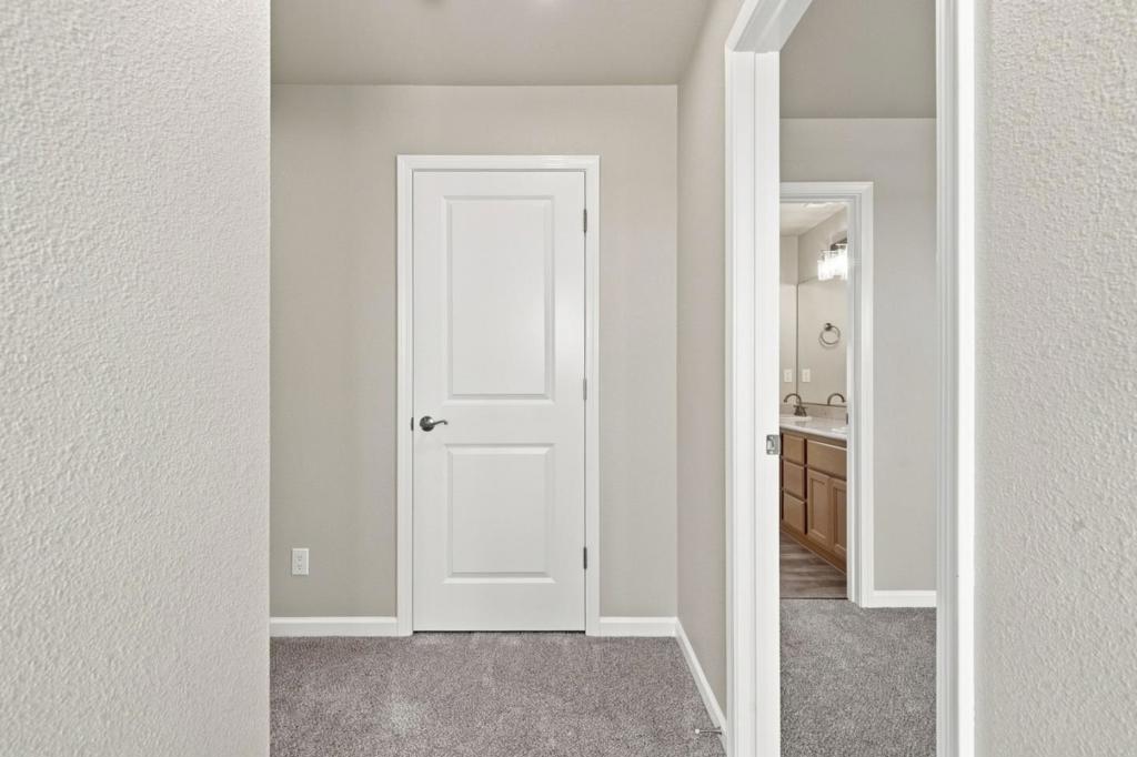 748 Aurora Way Property Photo 30