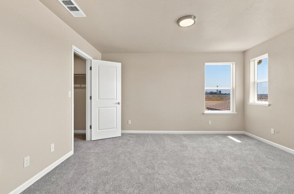 748 Aurora Way Property Photo 31
