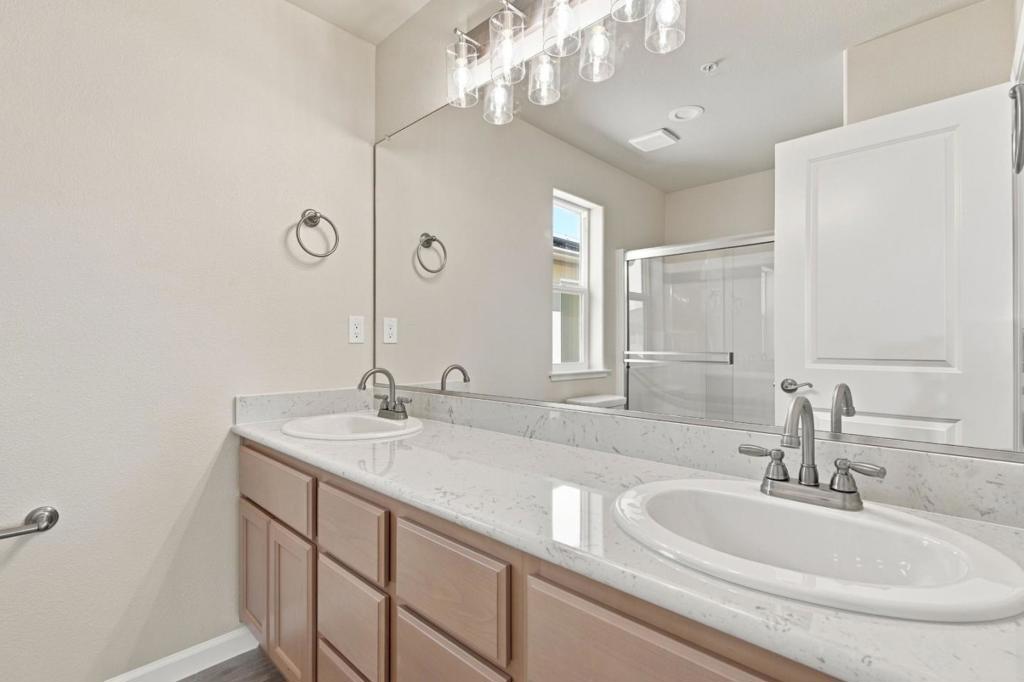 748 Aurora Way Property Photo 34