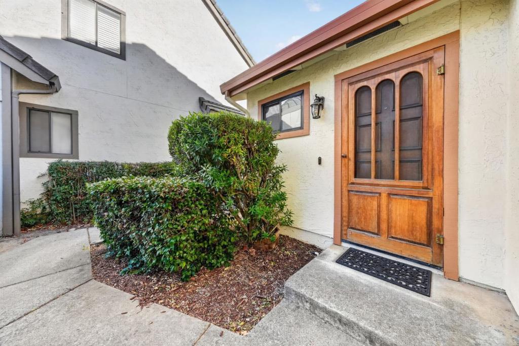 2080 Wente Way Property Photo 6