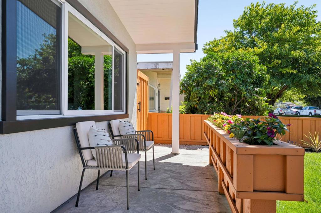 2015 Jackson Street Property Photo 6