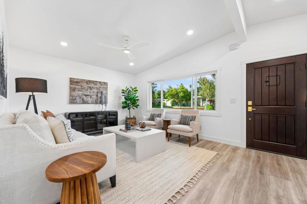 2015 Jackson Street Property Photo 8