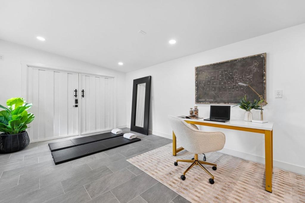2015 Jackson Street Property Photo 32