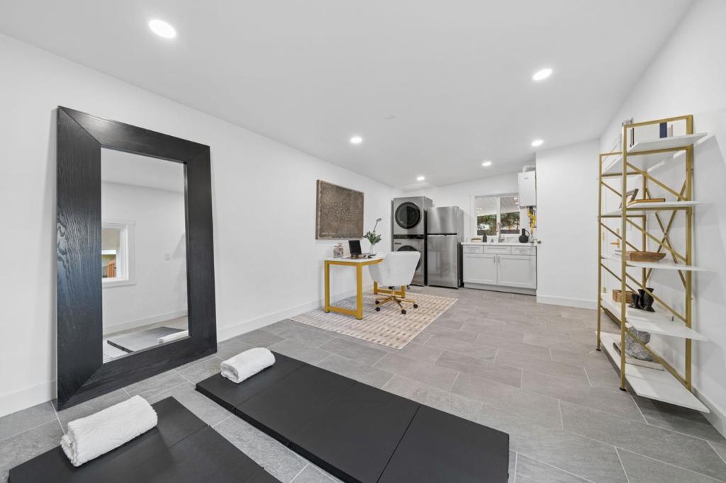 2015 Jackson Street Property Photo 33