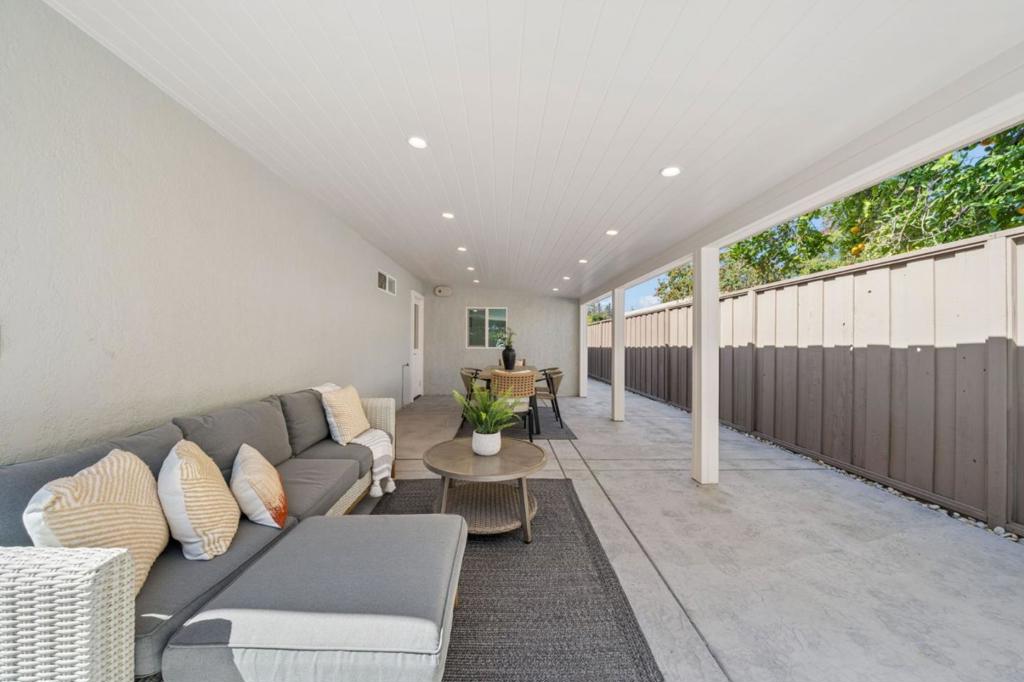 2015 Jackson Street Property Photo 41