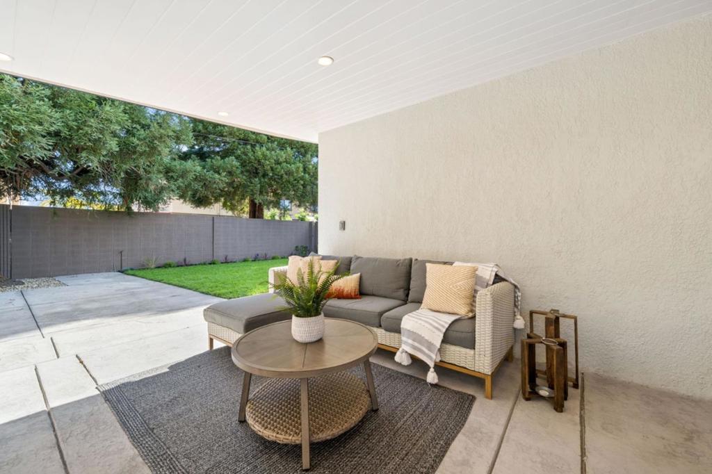2015 Jackson Street Property Photo 42