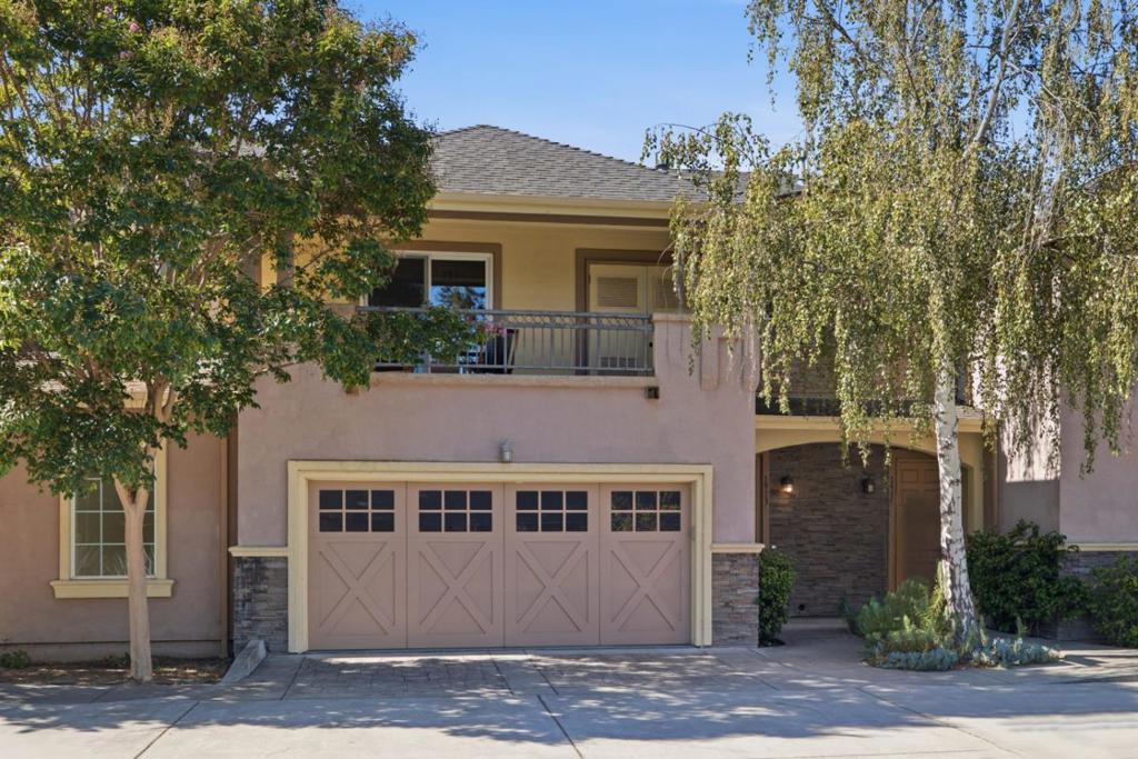 1913 Vida Court Property Photo 1