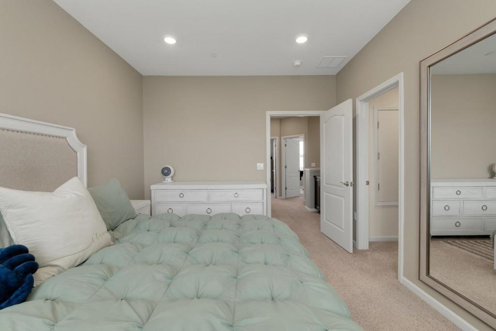 133 Llano De Los Robles Avenue 3 Property Photo 40
