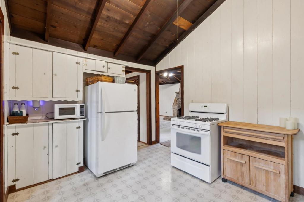 180 Cresta Drive Property Photo 36