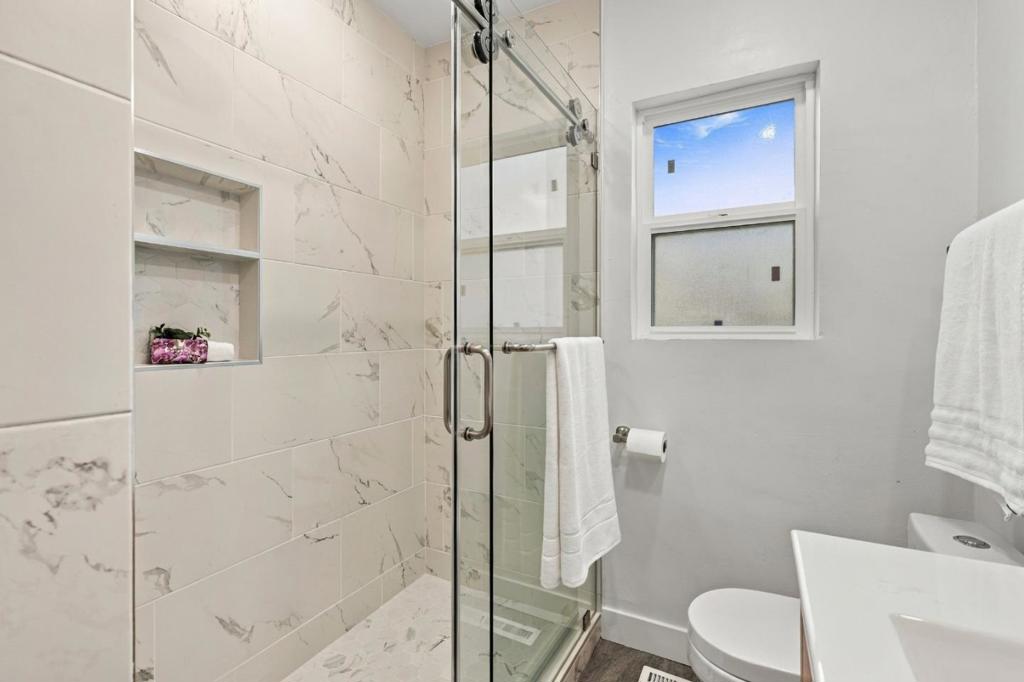 1121 Elmer Street Property Photo 27