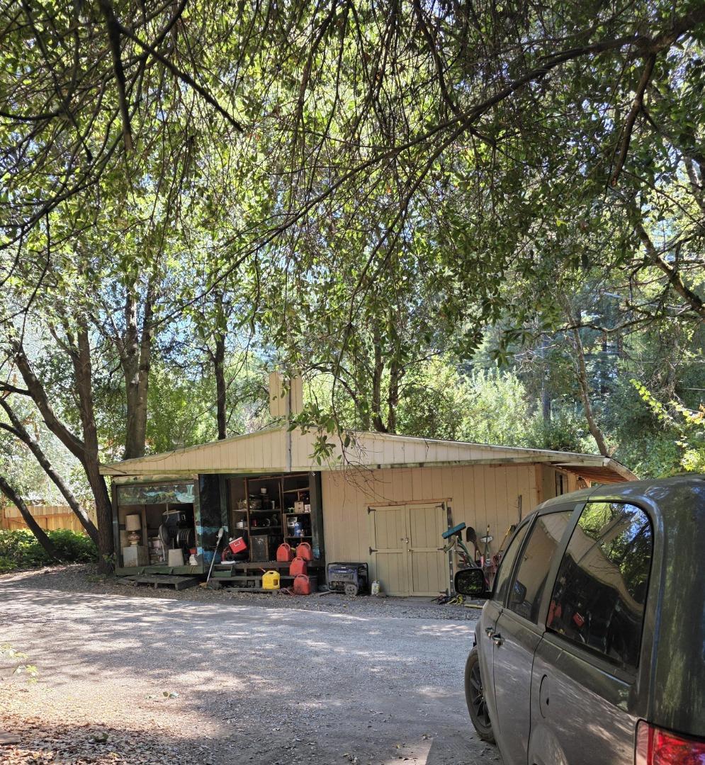 17275 Highway 9 Property Photo 10