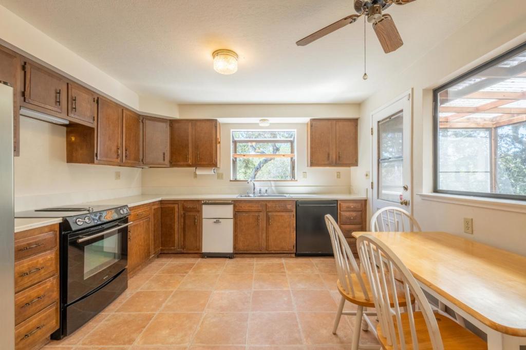 11565 Mccarthy Road Property Photo 11