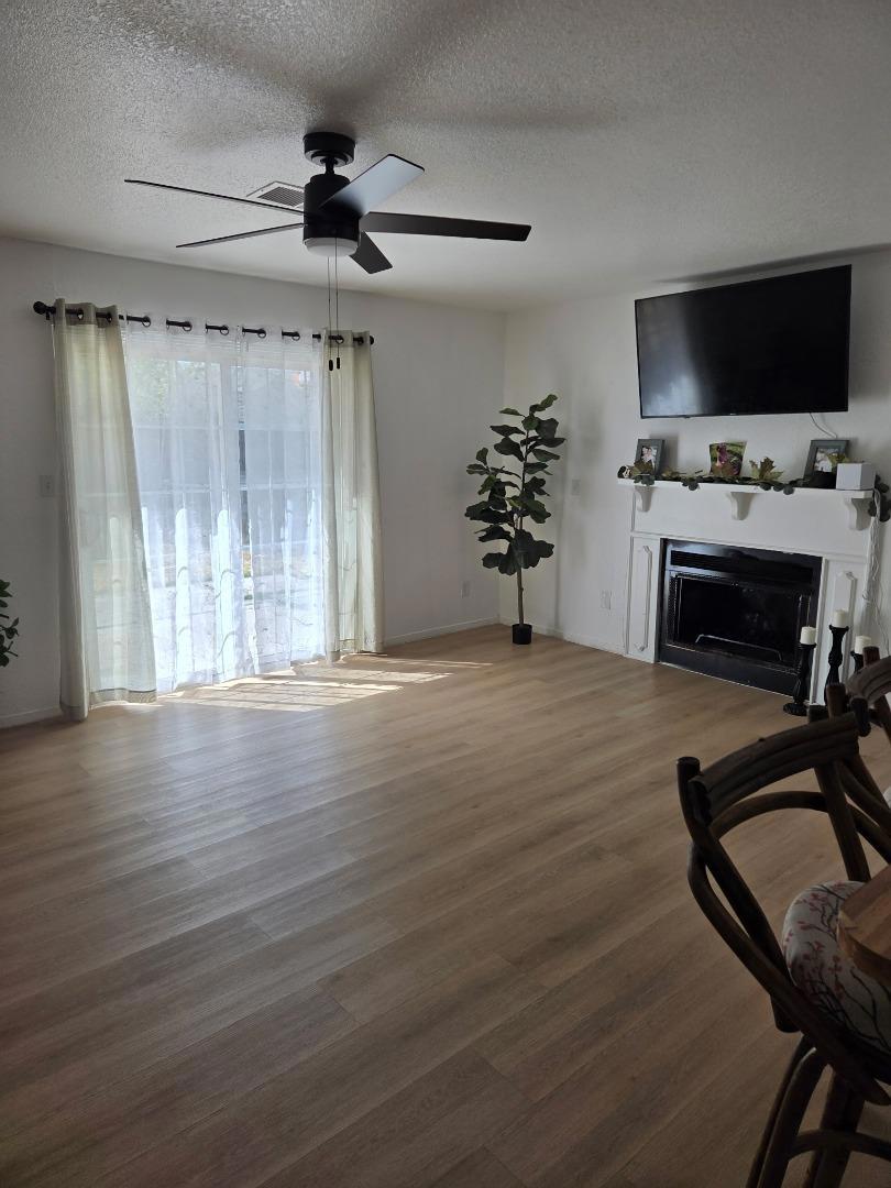 515 N Santa Monica Street Property Photo 1