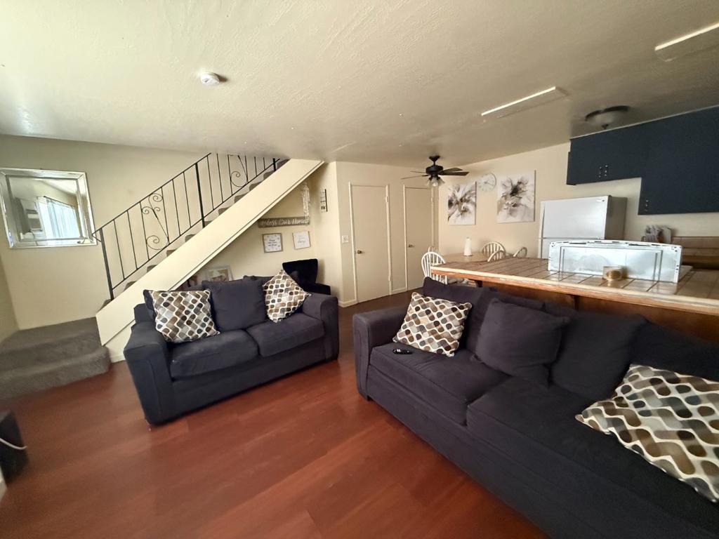 1210 Juniper Drive Property Photo 3