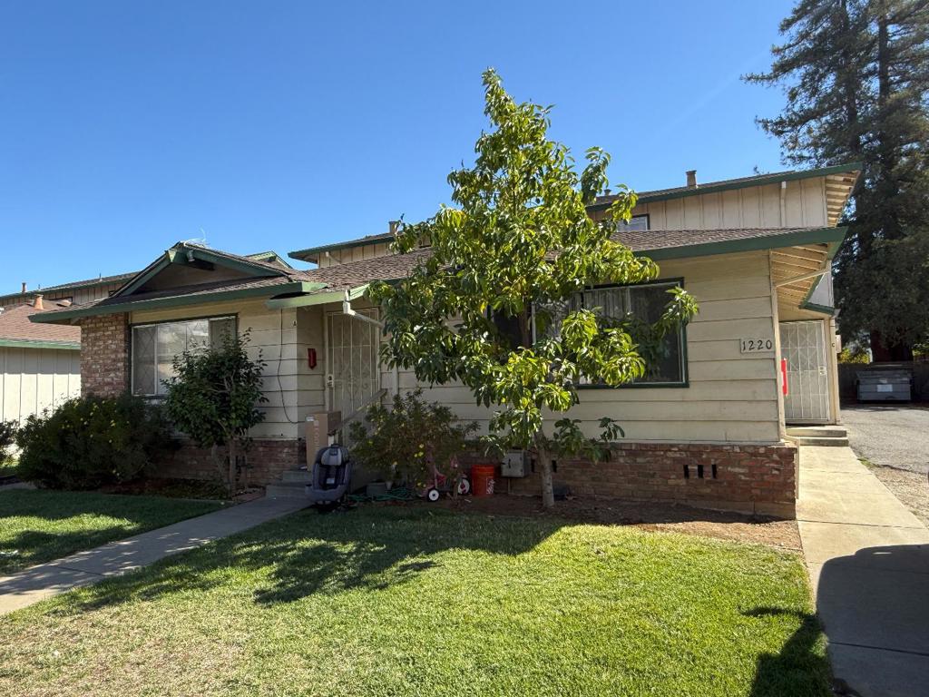 1220 Juniper Drive Property Photo 1