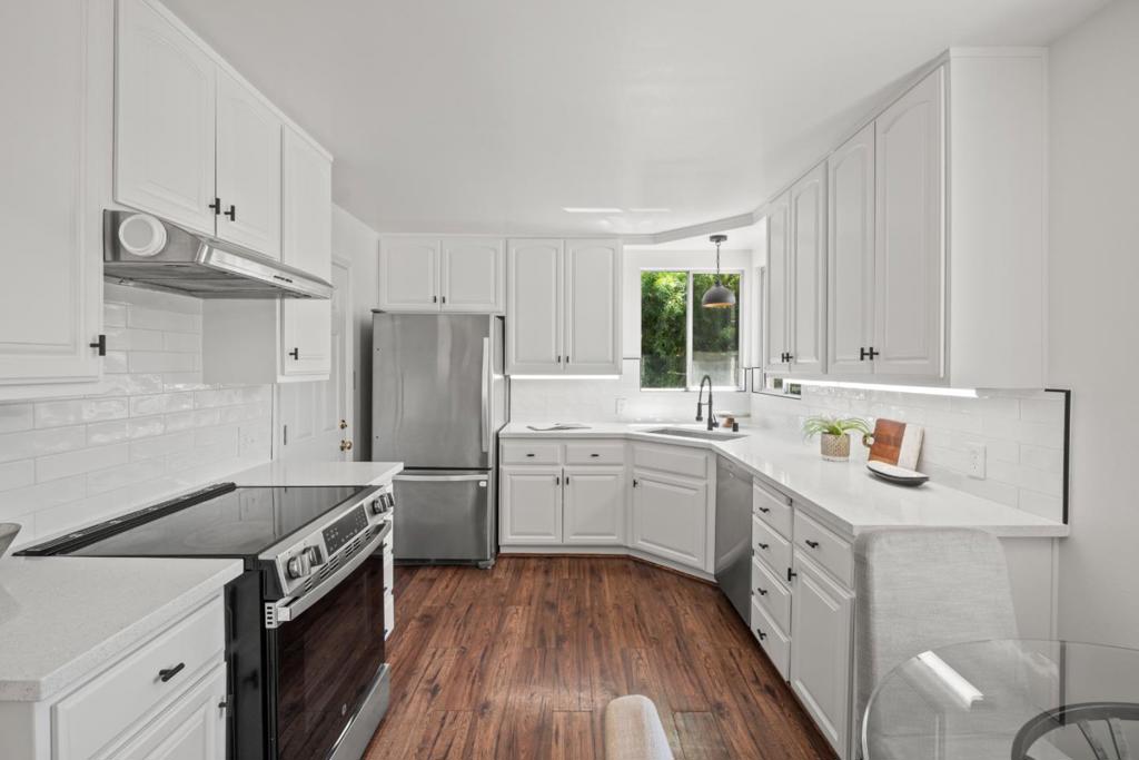 1630 Anamor Street Property Photo 10