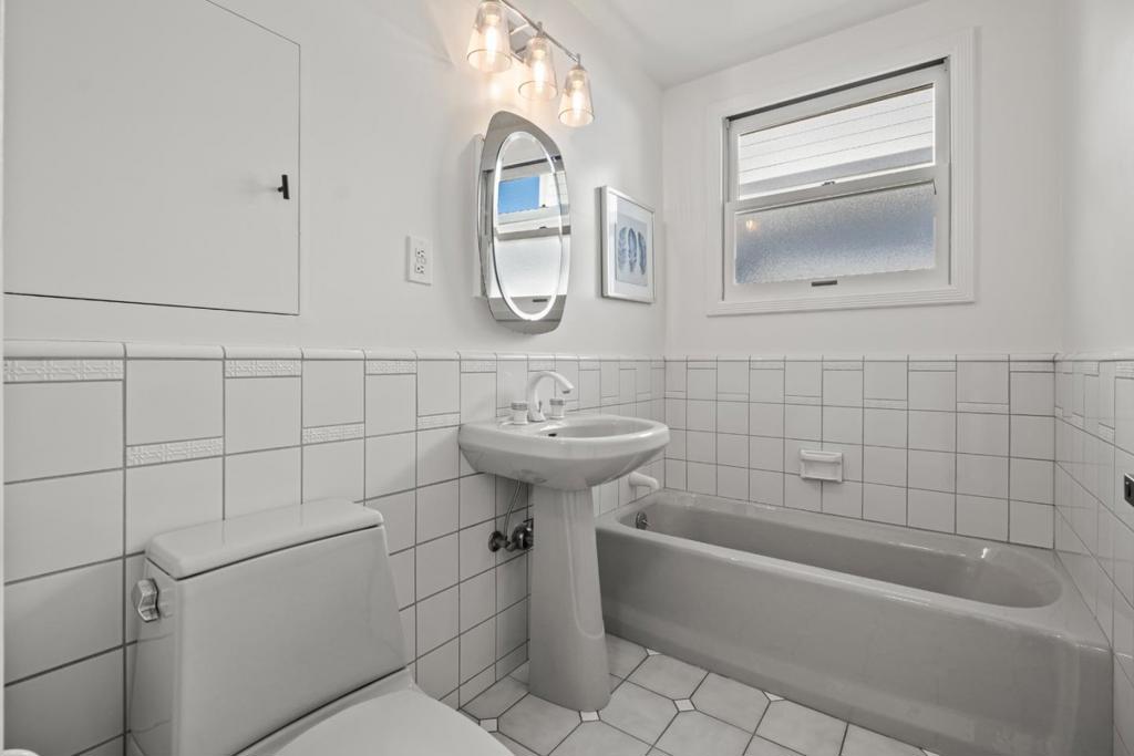 1630 Anamor Street Property Photo 21