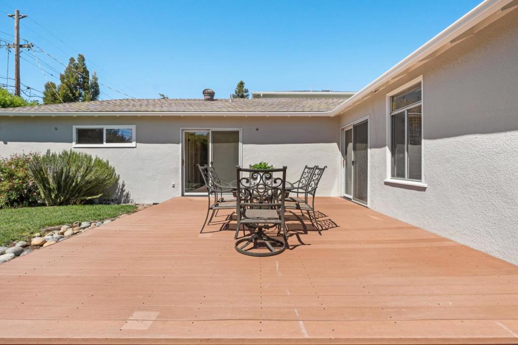 1630 Anamor Street Property Photo 23