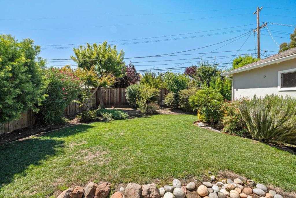 1630 Anamor Street Property Photo 25