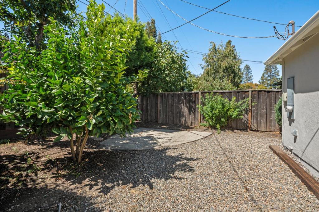 1630 Anamor Street Property Photo 27