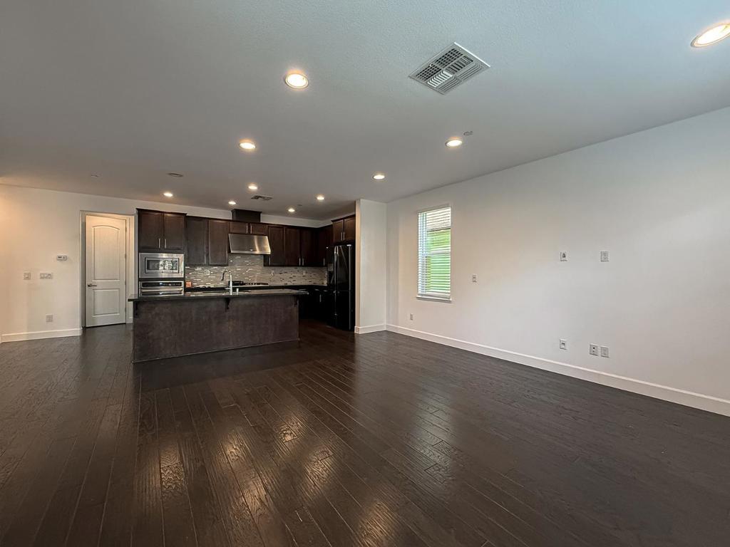 4028 Freestone Place Property Photo 4