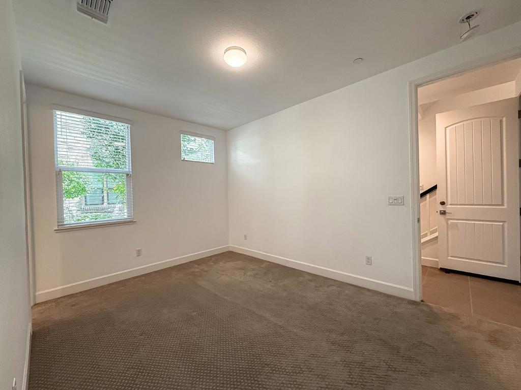 4028 Freestone Place Property Photo 17