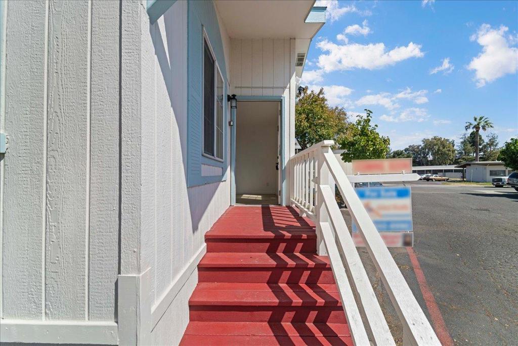661 Bonita Avenue 2 Property Photo 6