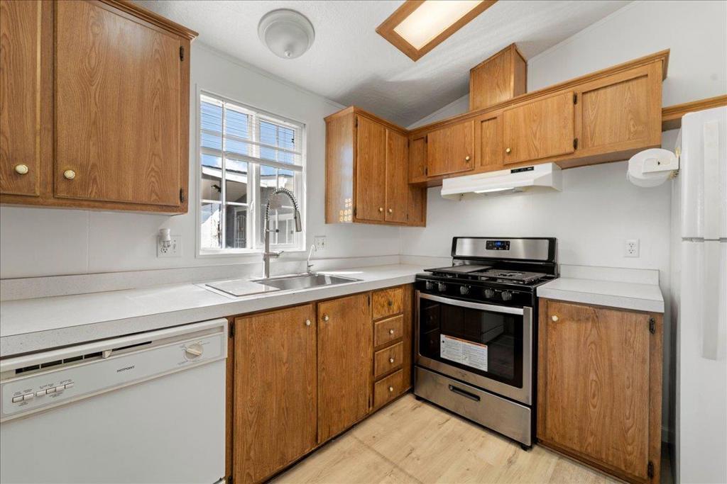 661 Bonita Avenue 2 Property Photo 18