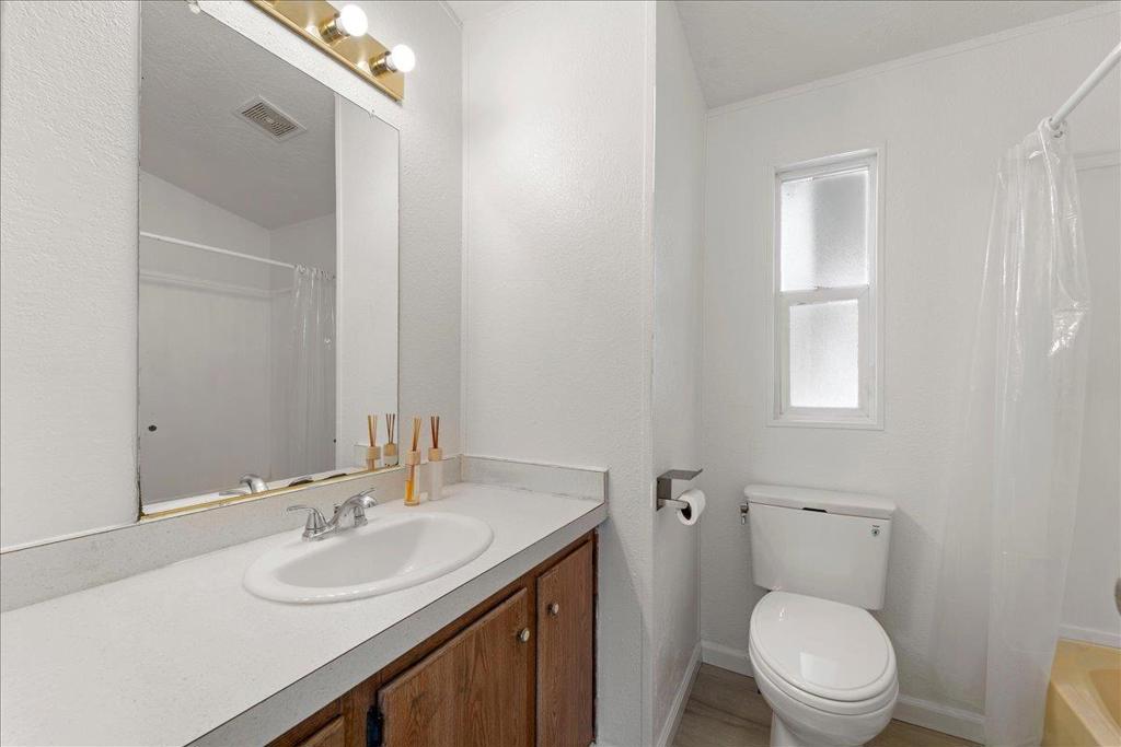 661 Bonita Avenue 2 Property Photo 25