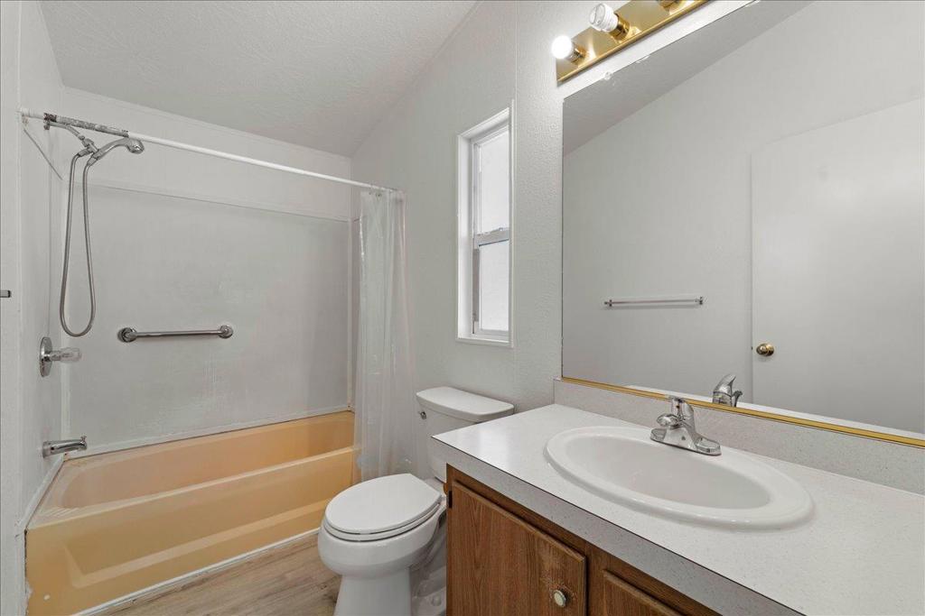 661 Bonita Avenue 2 Property Photo 33