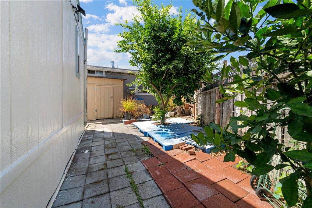 661 Bonita Avenue 2 Property Photo 35