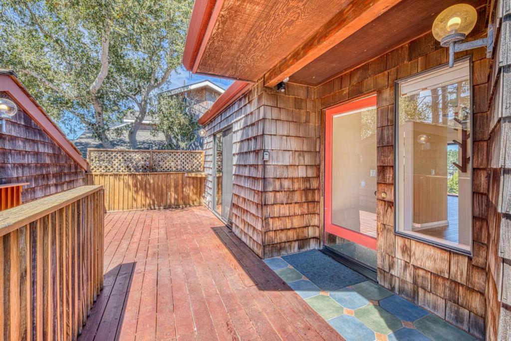 664 Terry Street Property Photo 2