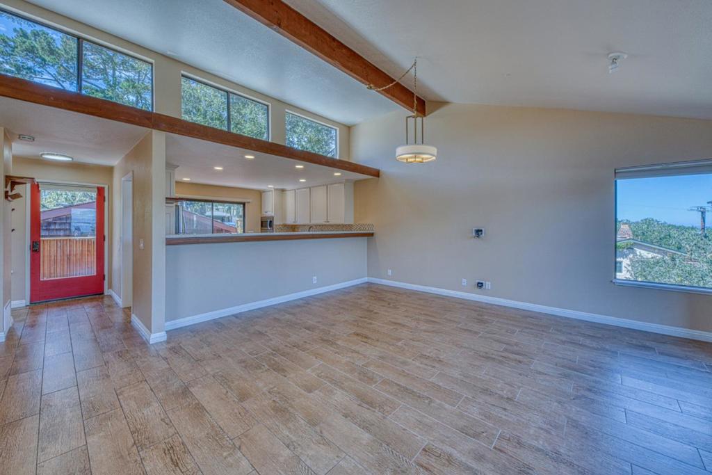 664 Terry Street Property Photo 8