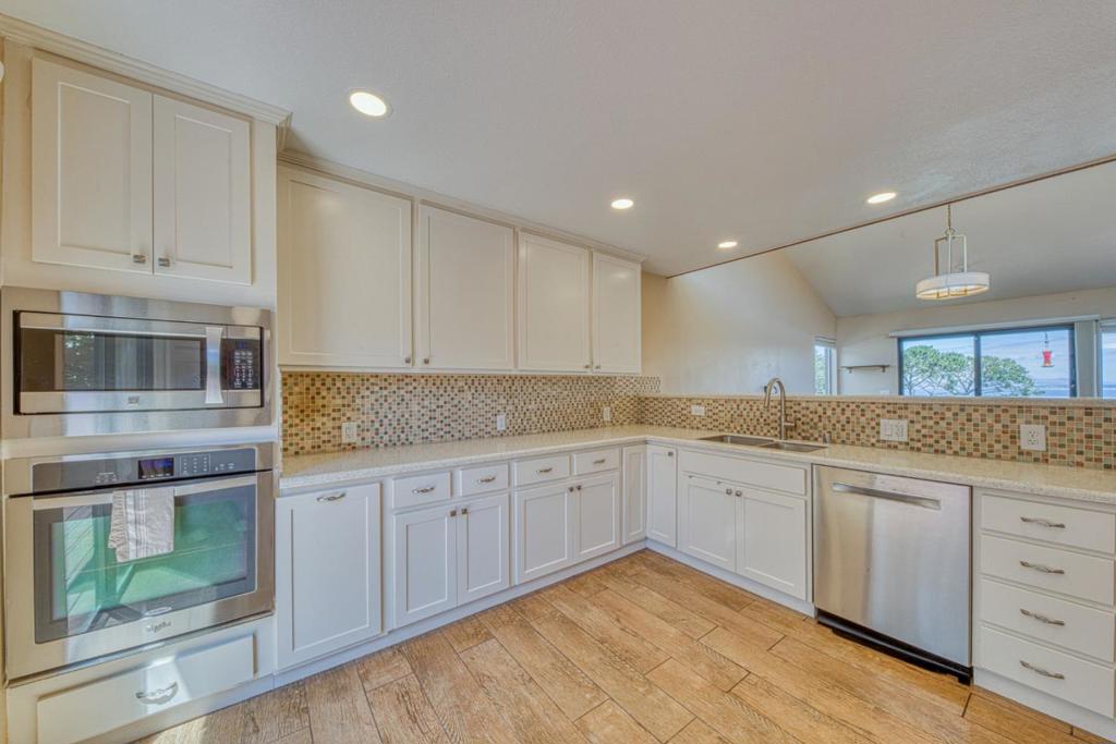 664 Terry Street Property Photo 13