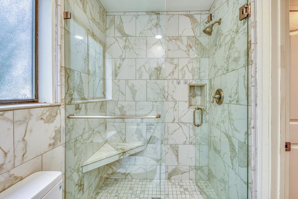 664 Terry Street Property Photo 38
