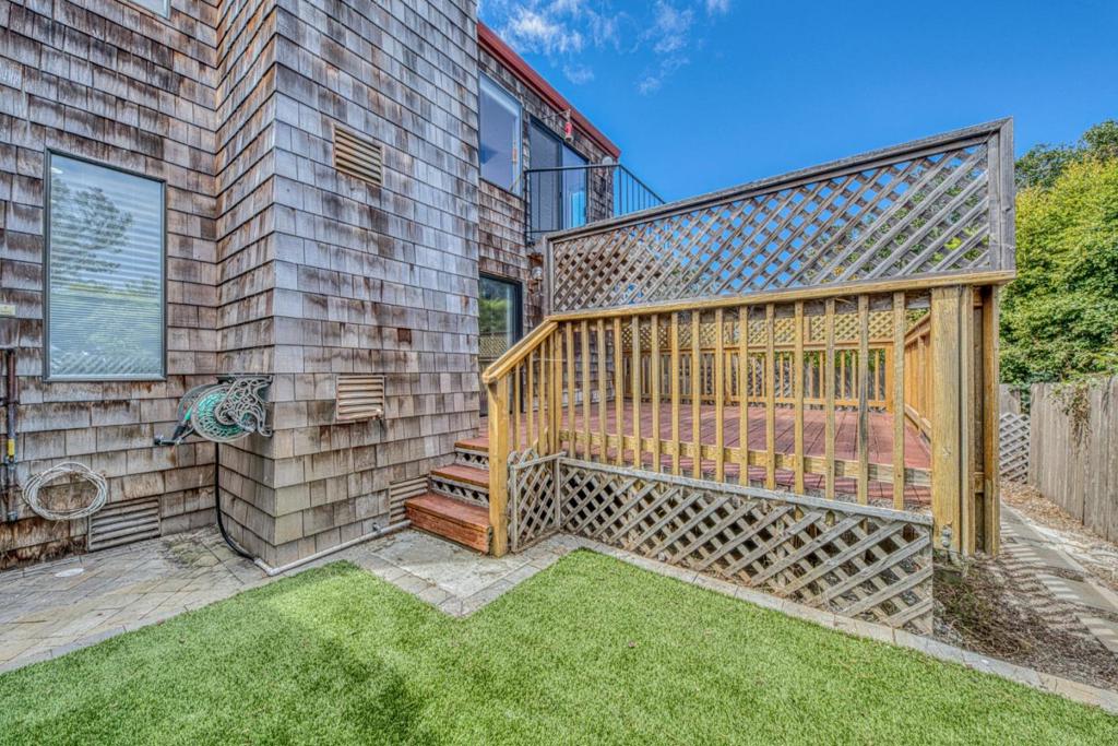 664 Terry Street Property Photo 41