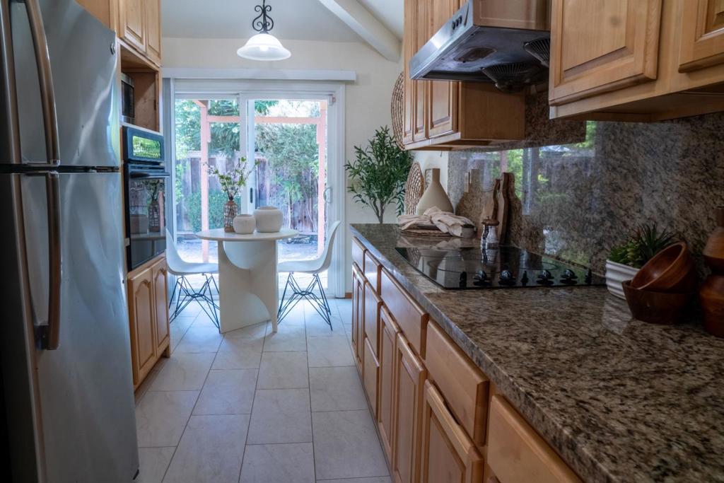 4008 Villa Vista Property Photo 12