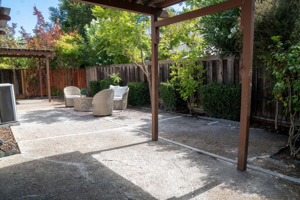 4008 Villa Vista Property Photo 25
