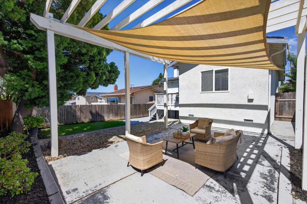 2591 Jacobs Street Property Photo 26