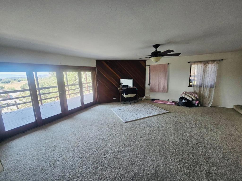 1040 Comstock Road Property Photo 8