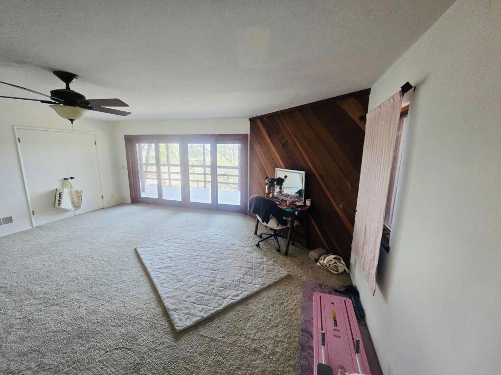 1040 Comstock Road Property Photo 9