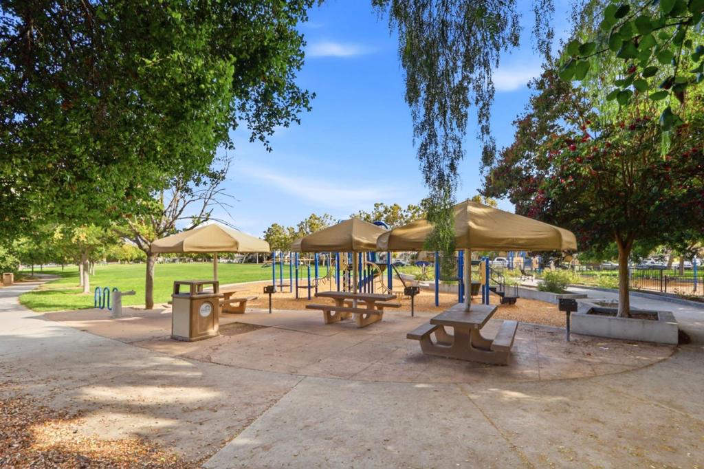 3075 Rubino Circle Property Photo 36