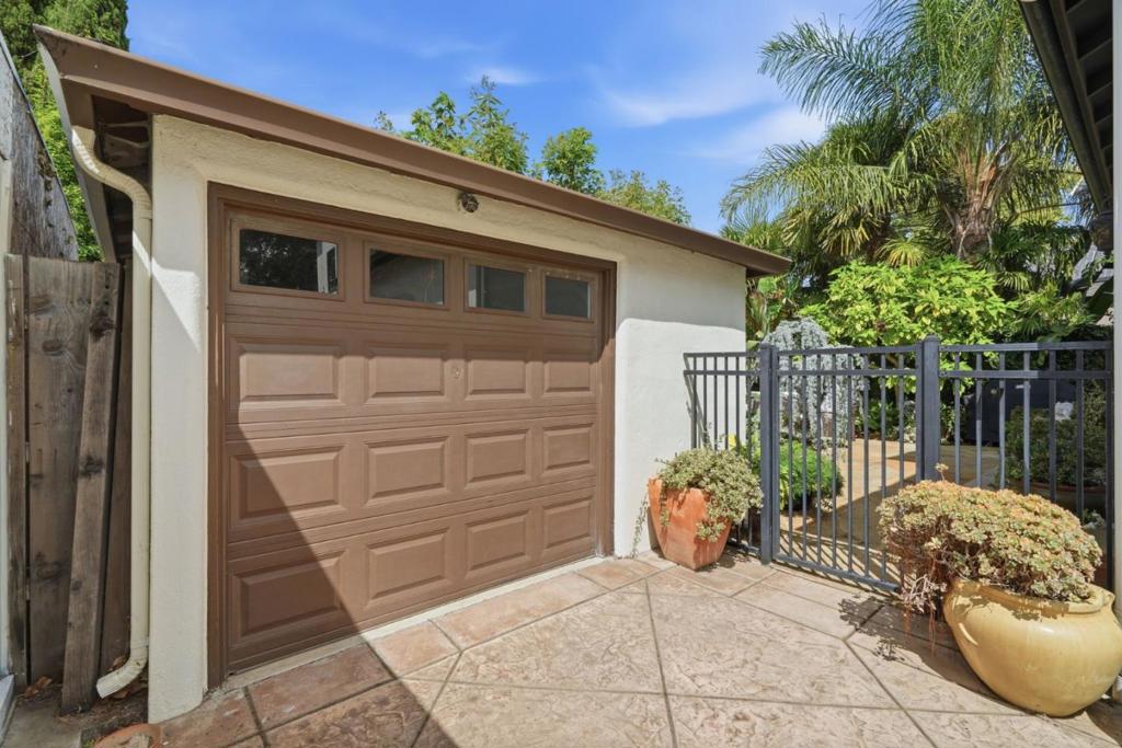 1315 Iris Court Property Photo 31