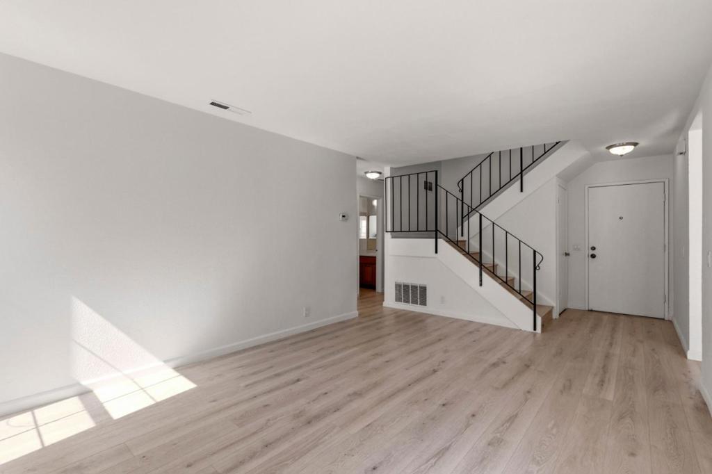 211 Checkers Drive Property Photo 7
