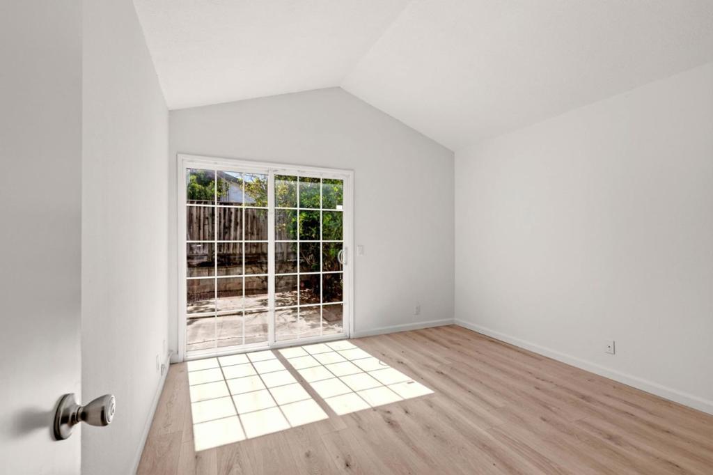 211 Checkers Drive Property Photo 14