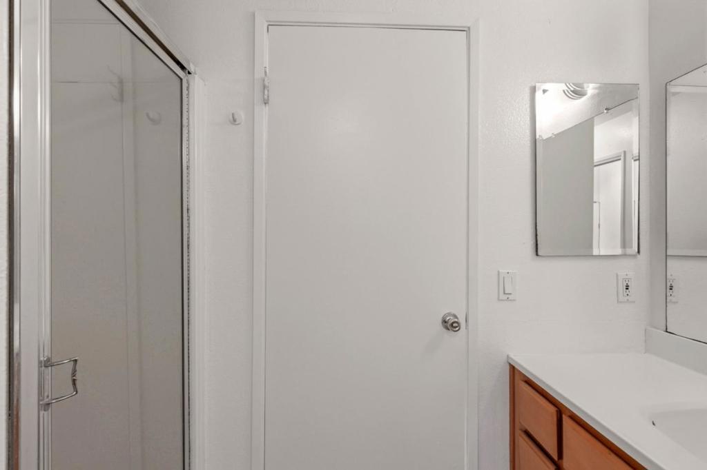 211 Checkers Drive Property Photo 22