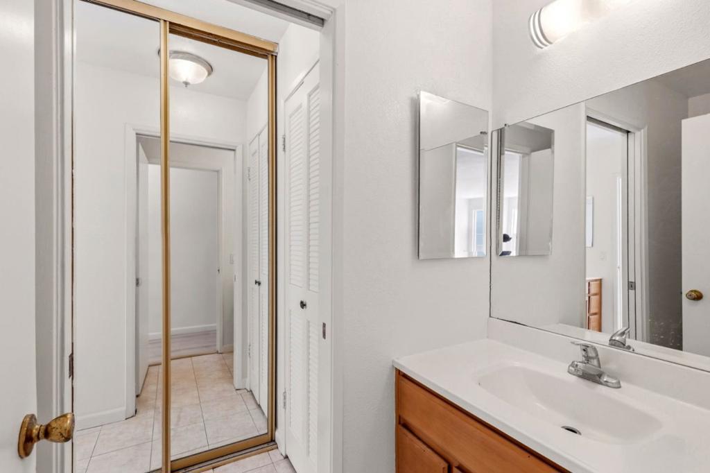 211 Checkers Drive Property Photo 23