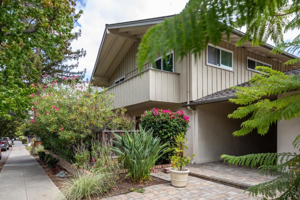 535 Tyndall Street Property Photo 1