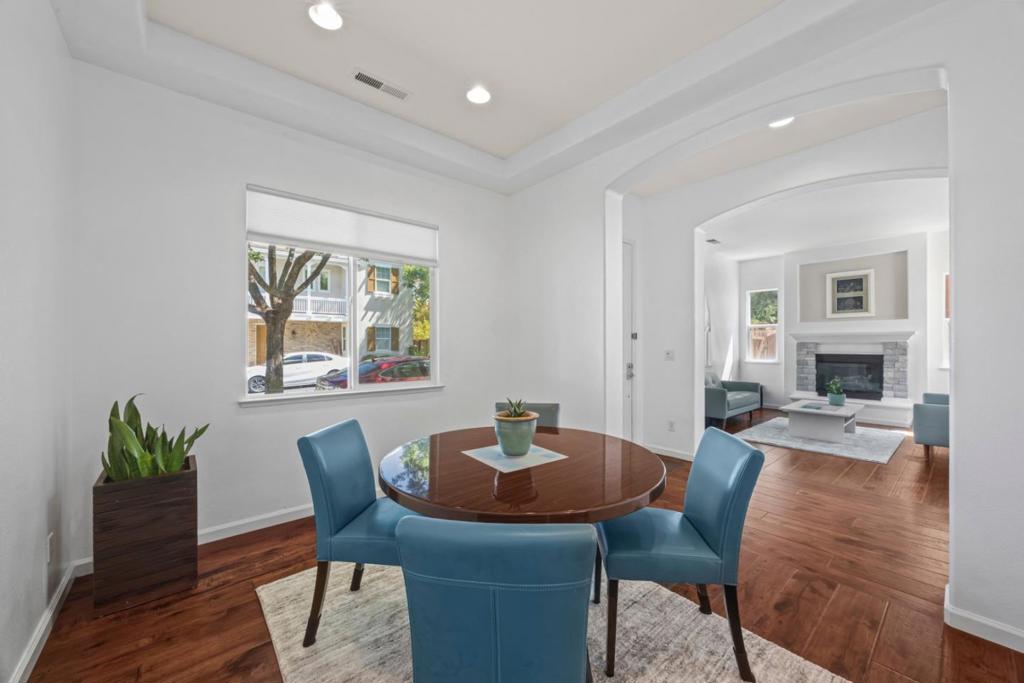 7553 Turnberry Way Property Photo 10