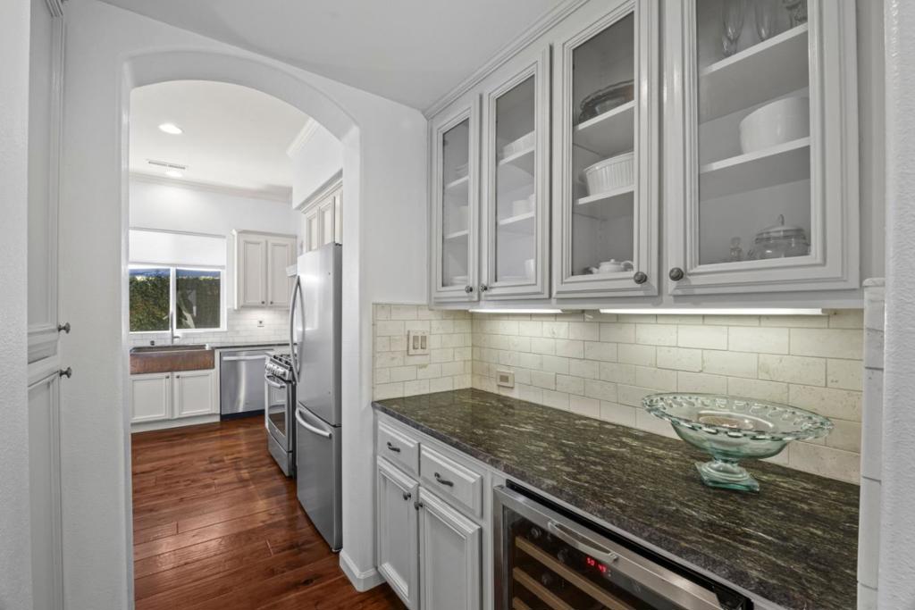 7553 Turnberry Way Property Photo 12